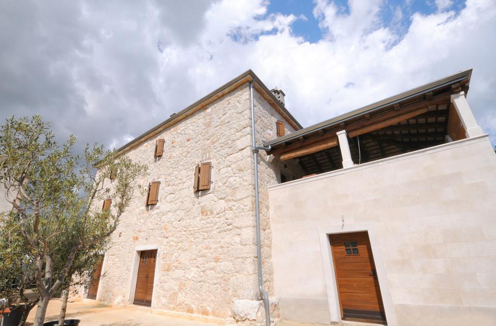 Bed & Breakfast Korta Gira Buici  Exterior foto