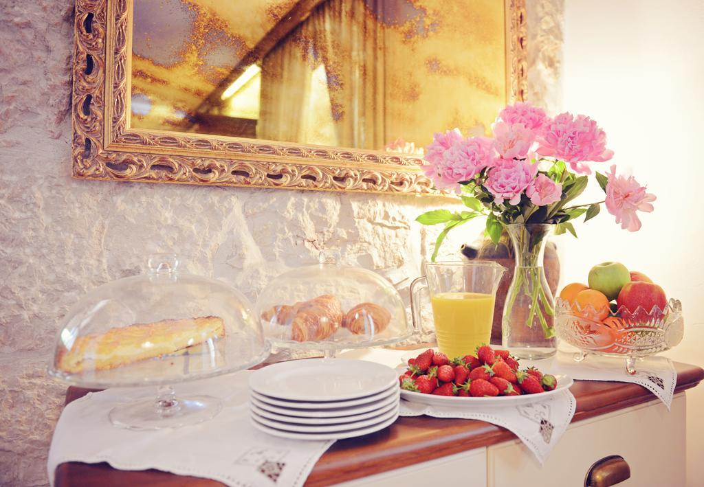 Bed & Breakfast Korta Gira Buici  Exterior foto