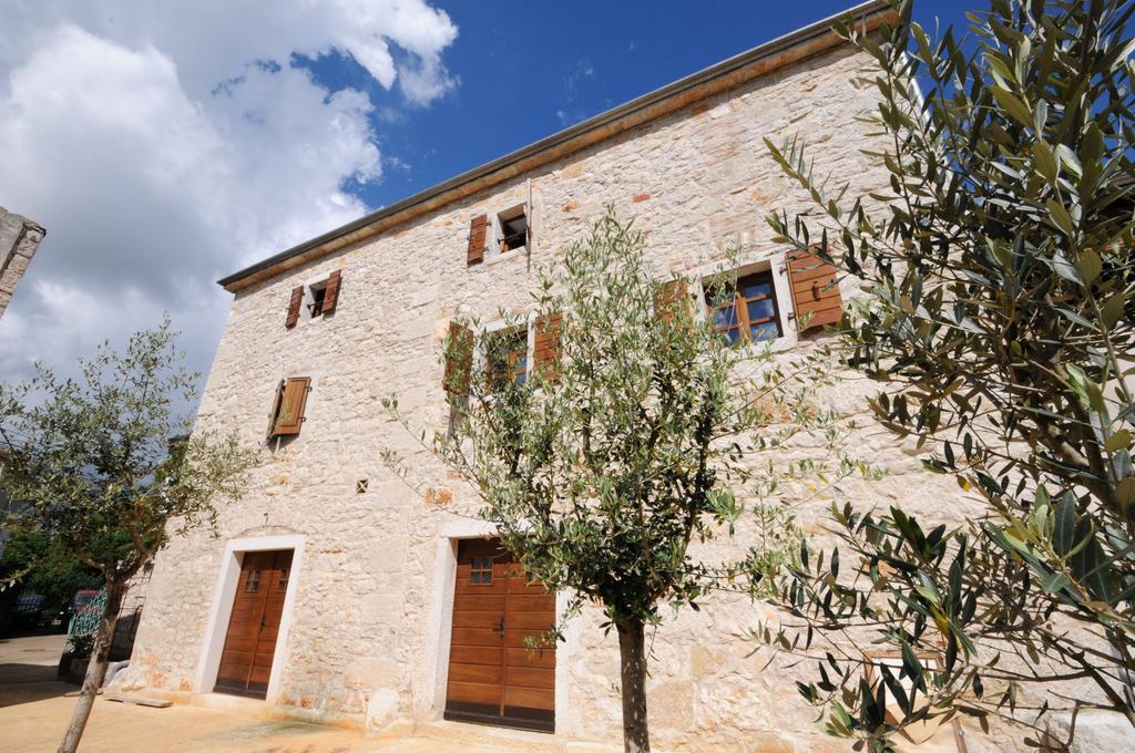 Bed & Breakfast Korta Gira Buici  Exterior foto